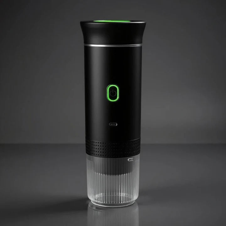 Version noire de la cafetière mobile pratique pour préparer un café frais partout.